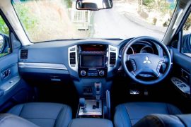 interior front Mitsubishi Pajero GLS kenya